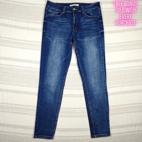 KanCan Medium Dark Wash Skinny Jeans Size 11/29 Stretch Denim - Picture 1 of 8